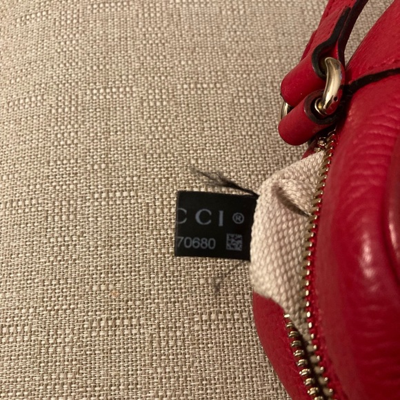 Authentic Gucci Red Small Soho Bag - Picture 12 of 13